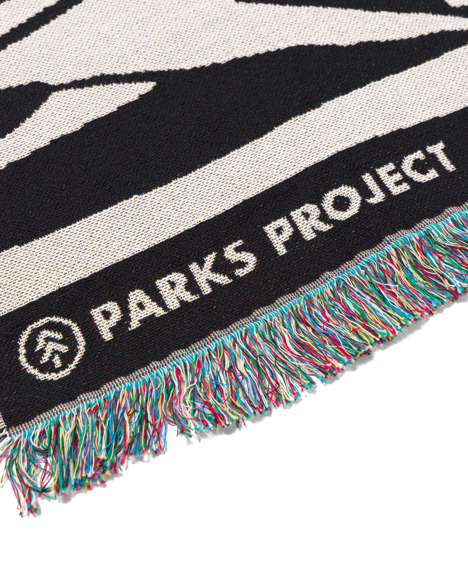 Park Shadows Woven Blanket - Image 6
